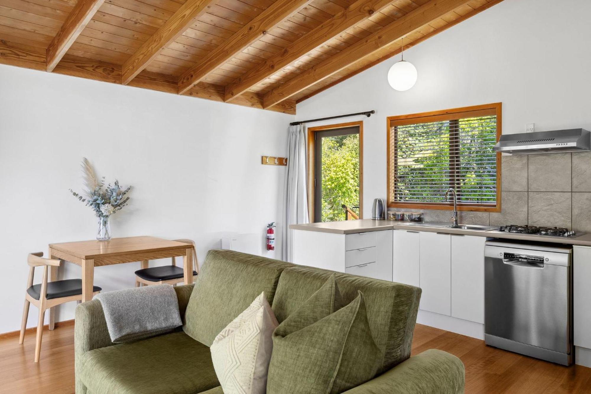 Adrift In Golden Bay- Absolute Beachfront Villas (Adults Only) Collingwood Luaran gambar